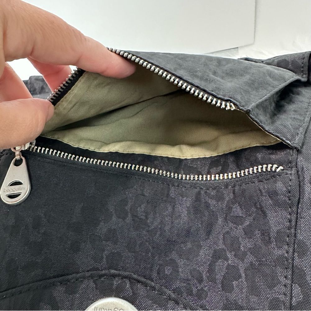 Baggallini Black Leopard Print Bag - Picture 11 of 12